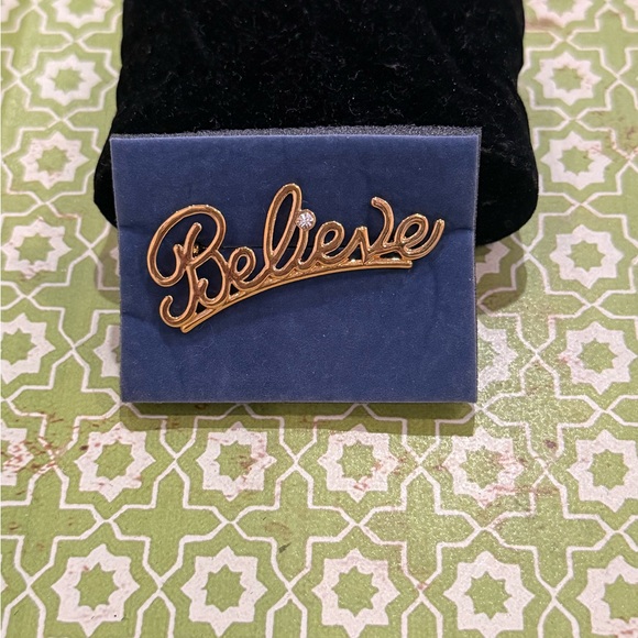 Avon Gold-Tone “Believe” Script Pin with Crystal Accent – Vintage — NEW - Picture 11 of 11